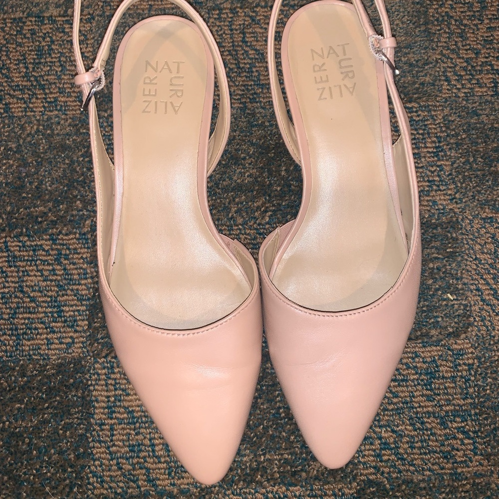 Naturalizer Banks Pump - Taupe Low Heel Slingback